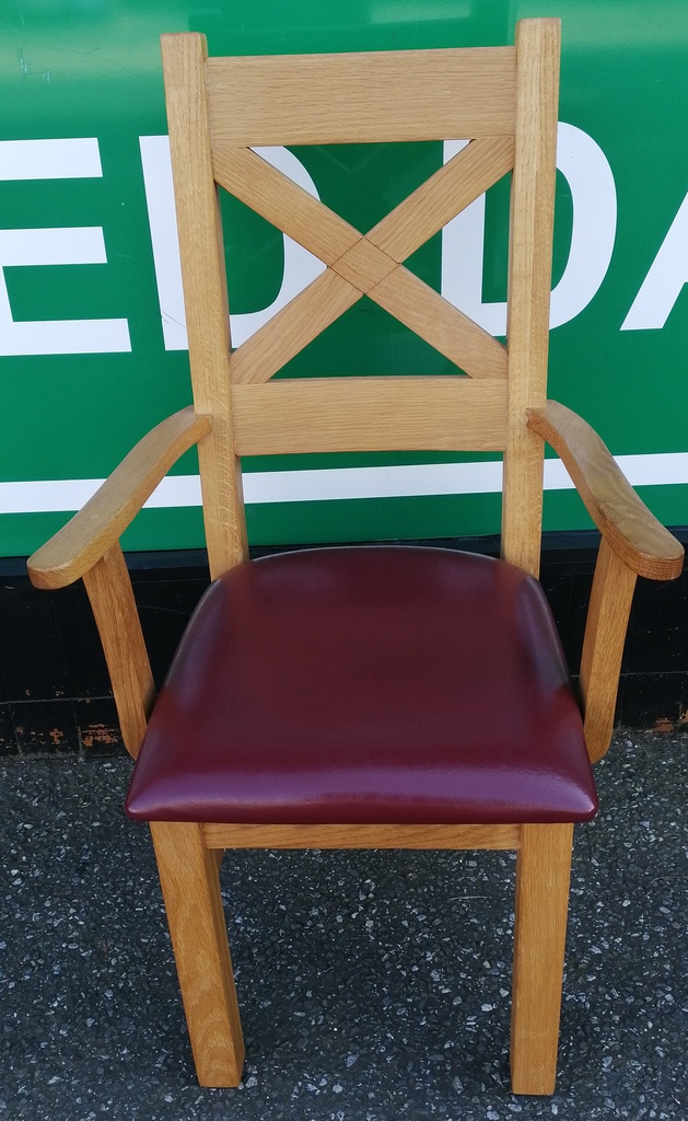 QUALITY OAK EXTENDING 11FT TABLE AND 10 CHAIRS