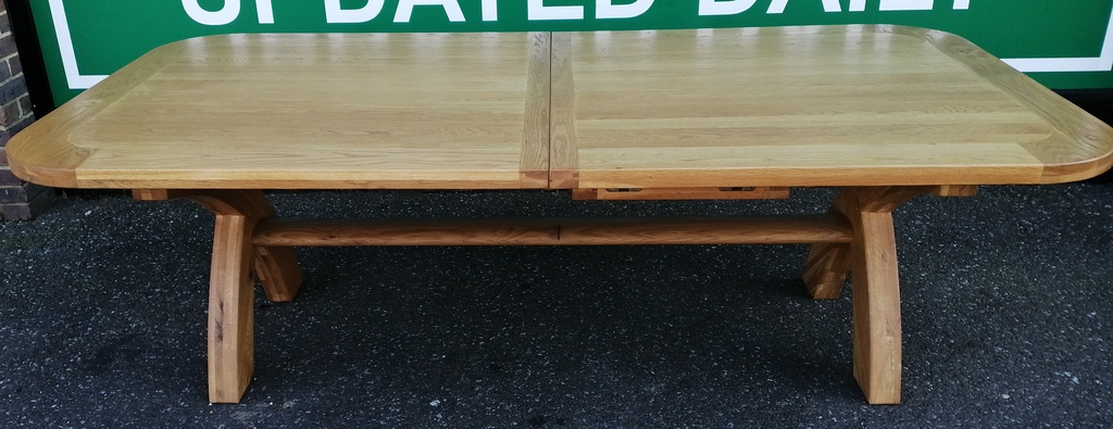 QUALITY OAK EXTENDING 11FT DINING TABLE