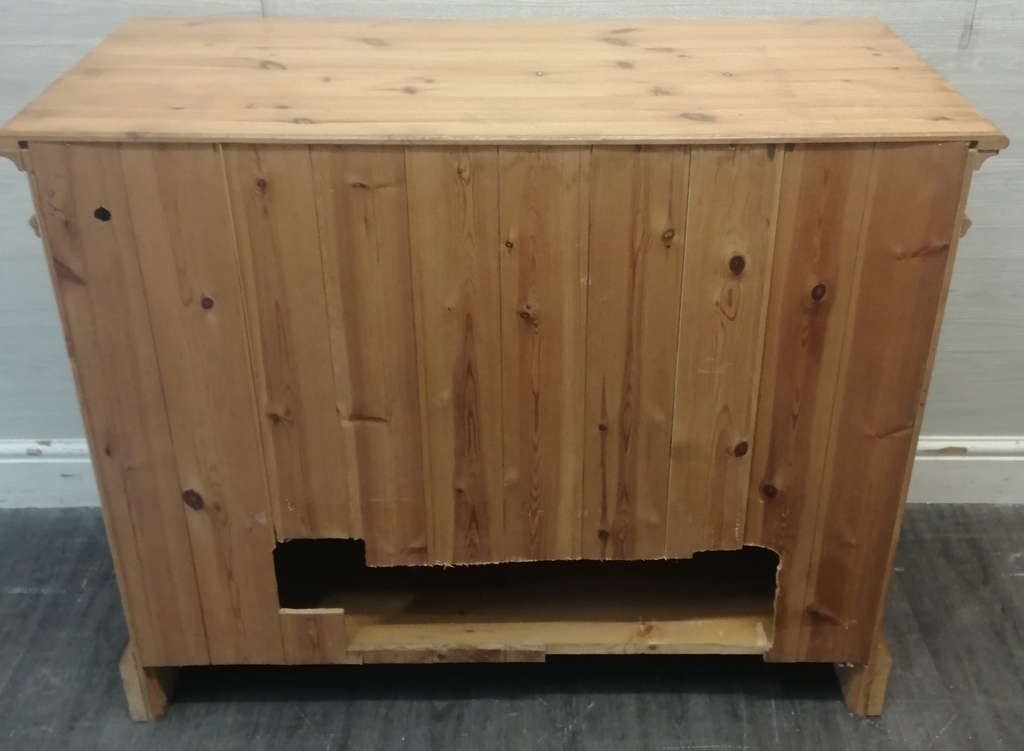 NEAT SOLID PINE SIDEBOARD UNIT