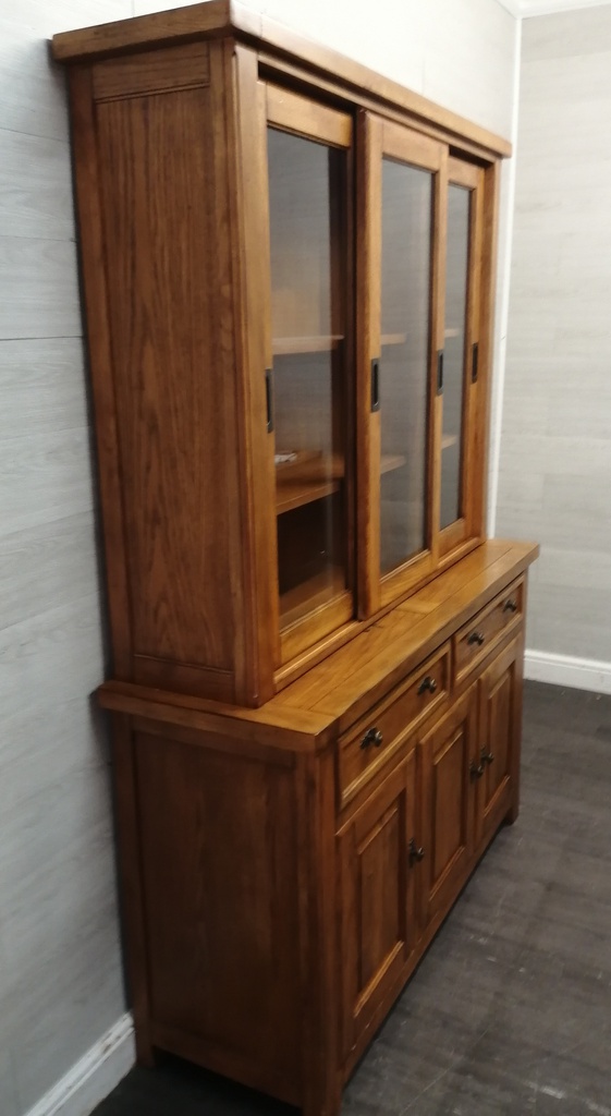 Sliding door oak glazed display unit