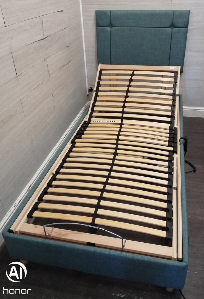 EXCELLENT 3FT ADJUST-A-BED ELECTRIC BED