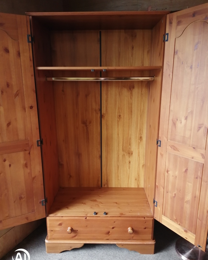 Double pine wardrobe with drawer