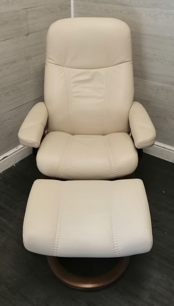 STRESSLESS Leather Recliner Chair with Footstool