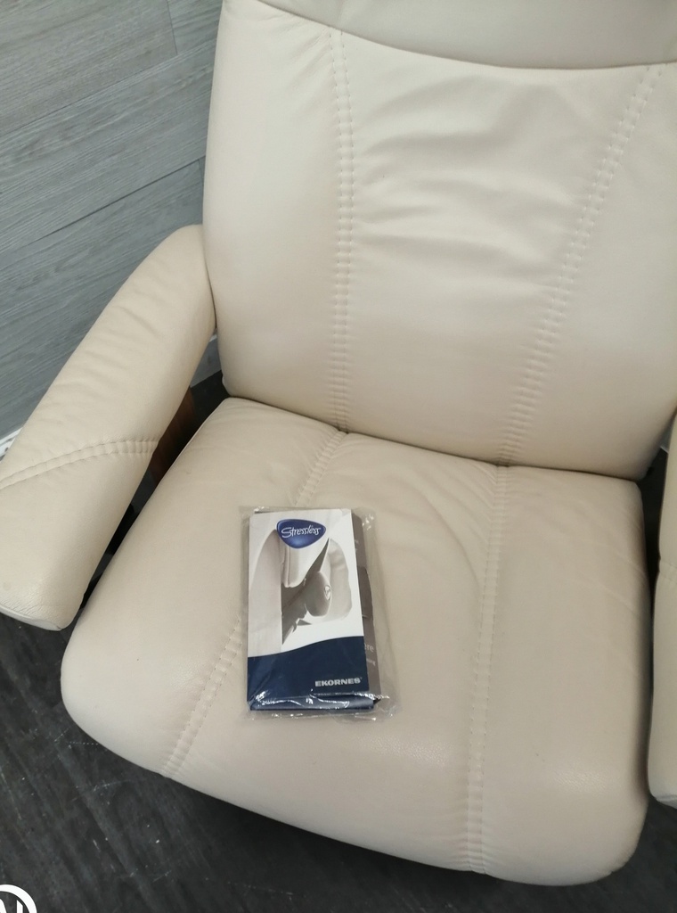STRESSLESS Leather Recliner Chair with Footstool