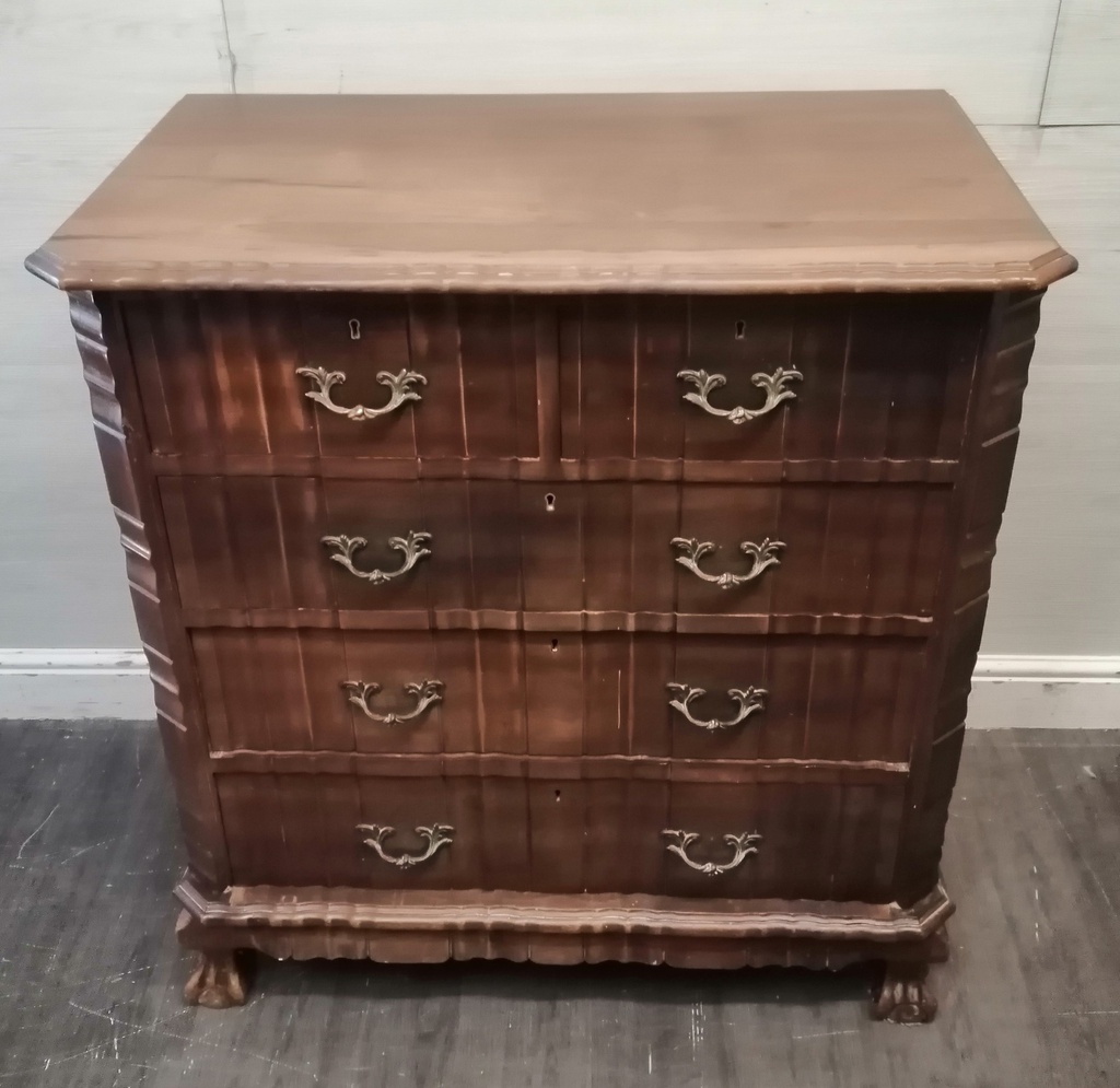 LOVELY VINTAGE CHEST OF DRAWERS