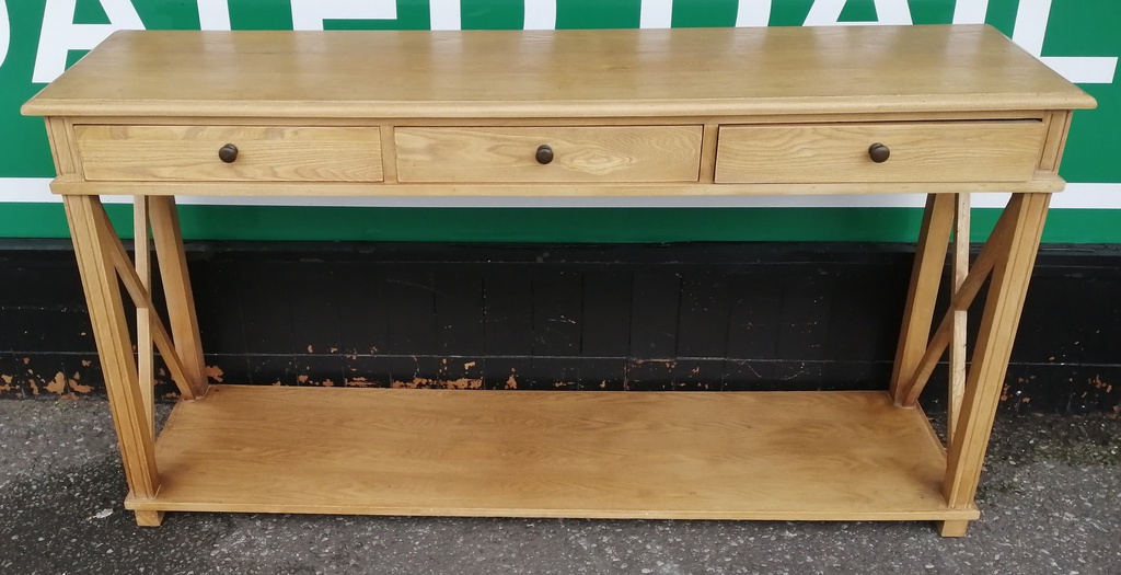 VERY STYLISH LONG  CONSOLE TABLE