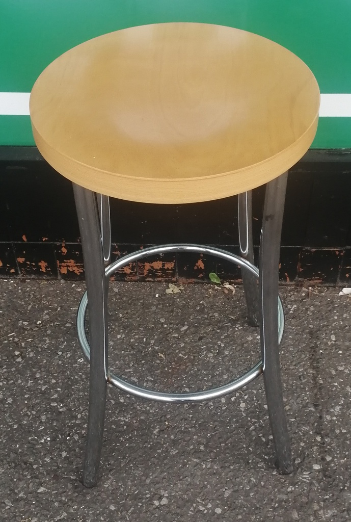 BREAKFAST BAR STOOLS