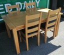 QUALITY OAK EXTENDING DINING TABLE
