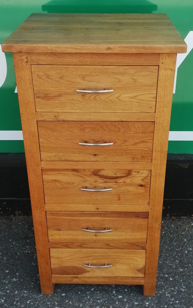 Oak Wellington Chest of Five Drawers