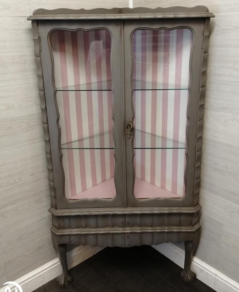 Stunning painted corner  glazed fronted display unit