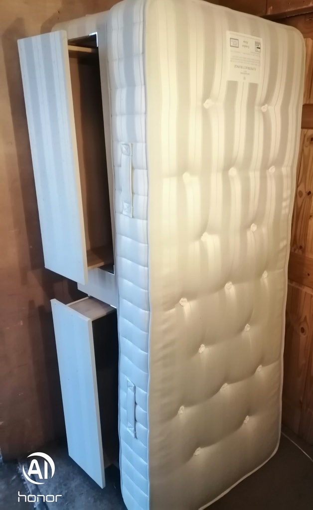 2ft 6" small single divan base and mattress set