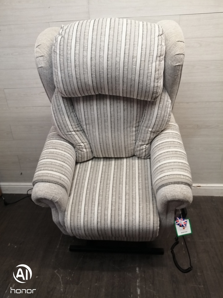 SEMINAR RISE AND RECLINE ARMCHAIR