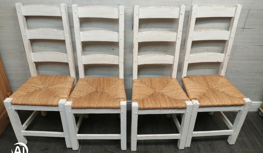 4 X RUSH SEATED LADDER BACK SHABBY CHIC DINING CHAIRS