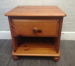 [HF17416] Single pine bedside