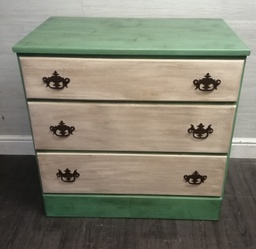 [HF17412] THREE DRAWER PAINTED CREAM AND GREEN CHEST