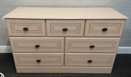 [HF17663] CREAM SEVEN DRAWER MERCHANT STYLE CHEST