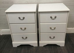 [HF18113] Pair of three drawer white bedsides