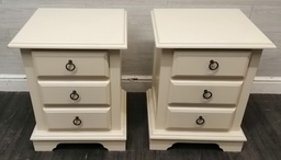 [HF18215] PAIR OF 3 DRAWER OFF WHITE BEDSIDE CHESTS