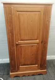 [HF18861] SINGLE DOOR SOLID PINE LOW WARDROBE