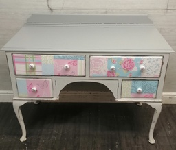 [HF18883] VINTAGE SHABBY CHIC DRESSING TABLE /DESK