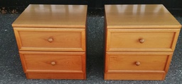 [HF19046] PAIR G PLAN RETRO TEAK BEDSIDE CHESTS