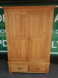 [HF19085] LARGE OAK WARDROBE