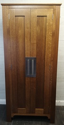 [HF19106] TOP QUALITY SOLID OAK KITCHEN LARDER UNIT / LINEN CUPBOARD