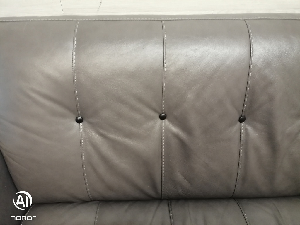 GREAT BUTTON BACK GREY SEATER LEATHER SOFA