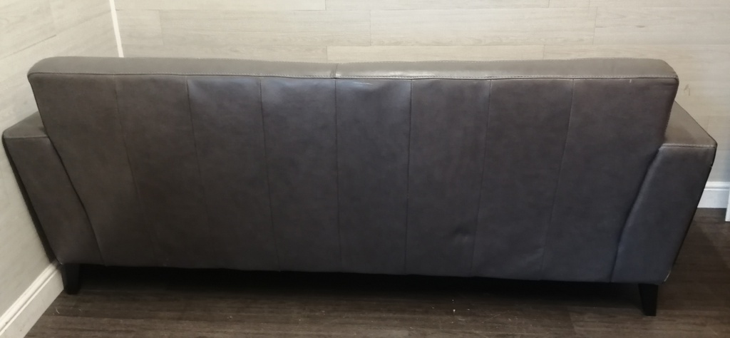 GREAT BUTTON BACK GREY SEATER LEATHER SOFA