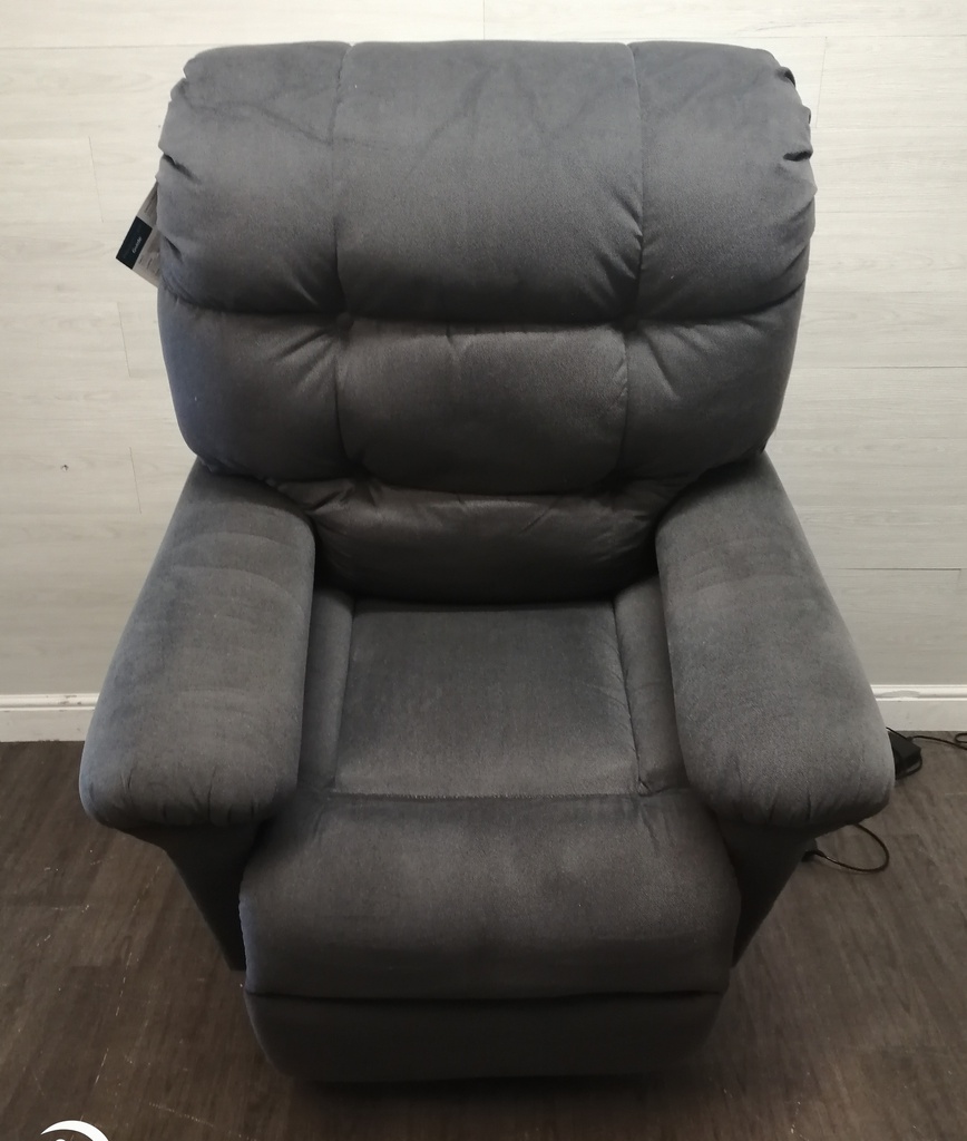 CARE CO RISE AND RECLINE ARMCHAIR