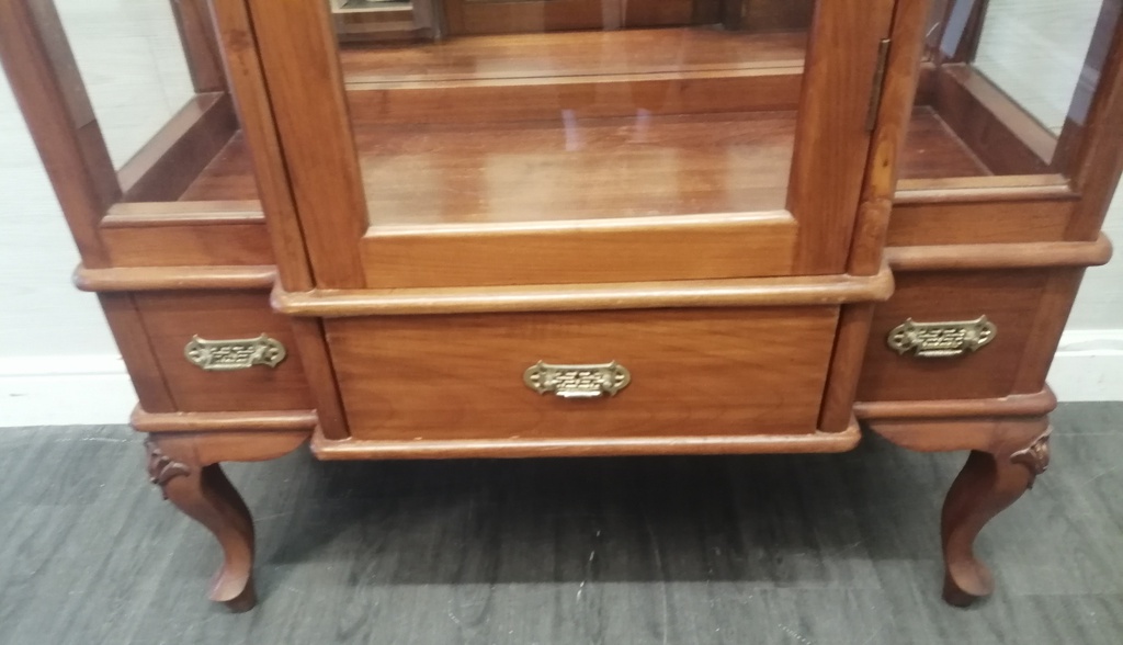 Quality  mahogany repro glazed display unit