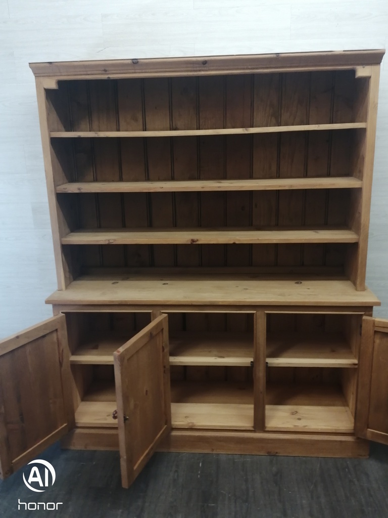Quality solid pine dresser unit