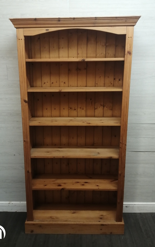 QUALITY SOLID PINE BOOKCASE