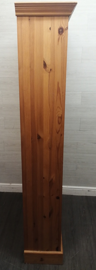 QUALITY SOLID PINE BOOKCASE