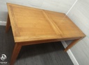 GOOD QUALITY OAK EXTENDING DINING TABLE