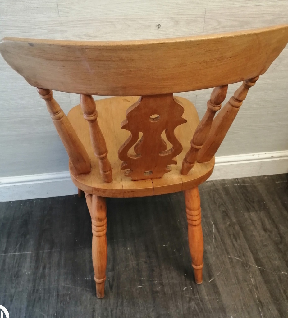 4 X FIDDLE BACK DINING CHAIRS
