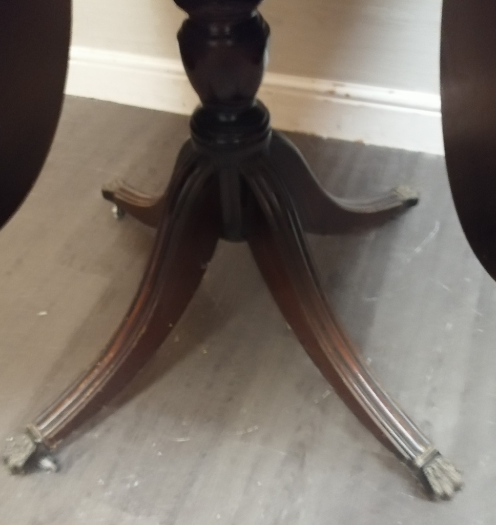 REPRO MAHOGANY DROP LEAF DINING TABLE