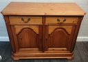QUALITY DOUBLE PINE SIDEBOARD