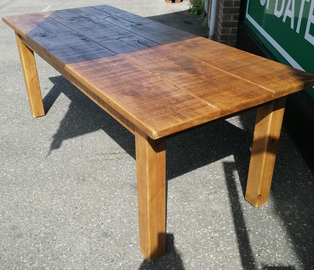 7ft QUALITY RUSTIC SOLID PINE PLANK TOP DINING TABLE