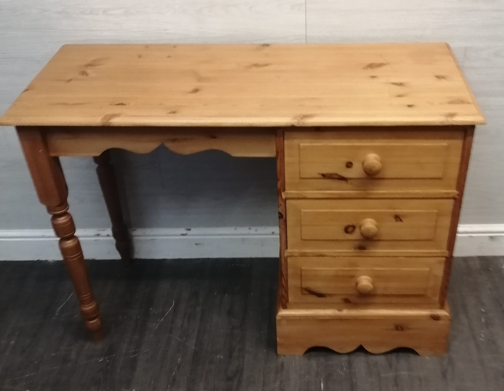 SOLID PINE THREE DRAWER DESK / DRESSING TABLE