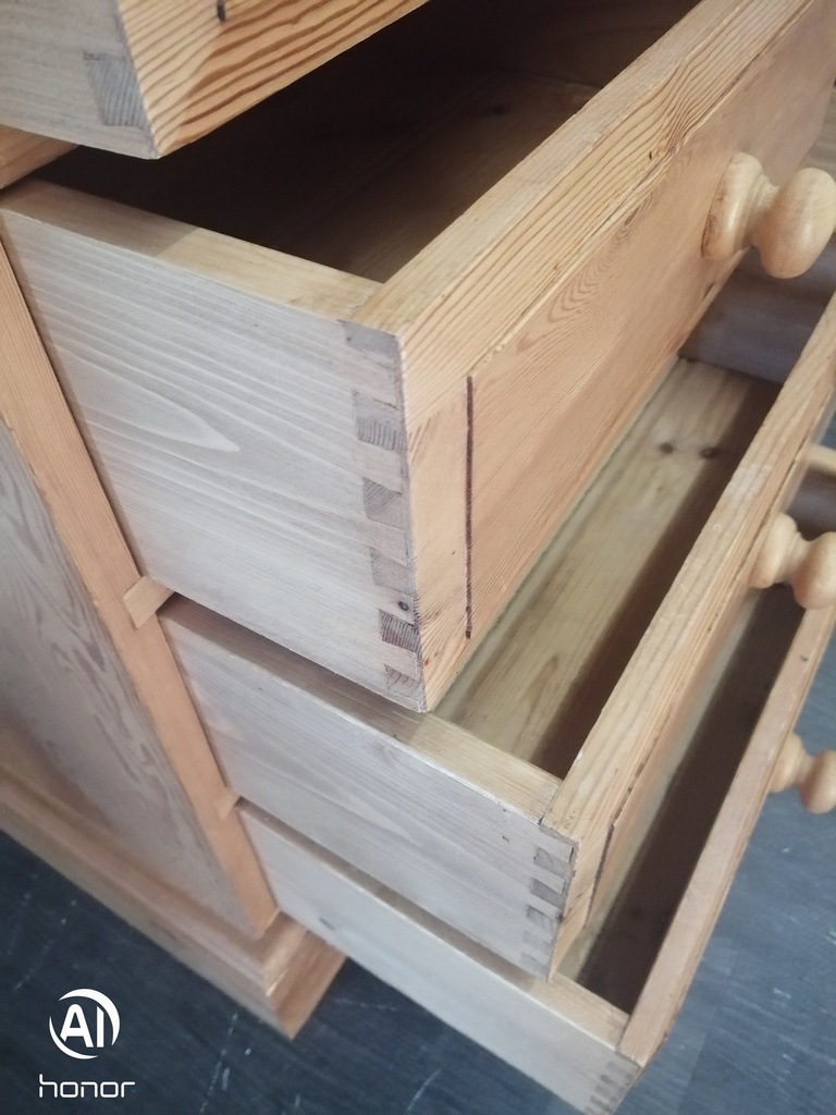 Solid Pine Eight Drawer Dressing Table / Desk