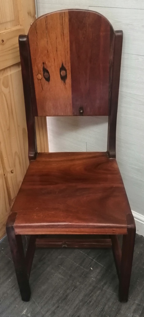 Quality Solid Wood Dining Table &amp; 6 Chairs