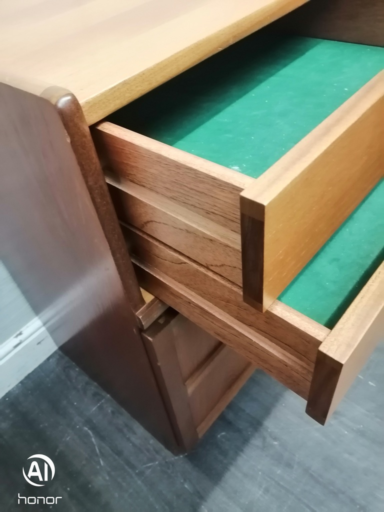 RETRO TEAK BEDSIDE /SIDE UNIT