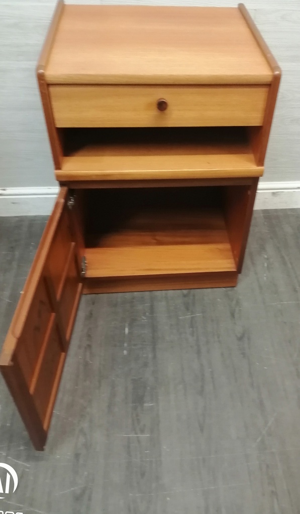 RETRO TEAK BEDSIDE /SIDE UNIT