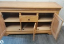 QUALITY TRIPLE OAK SIDEBOARD