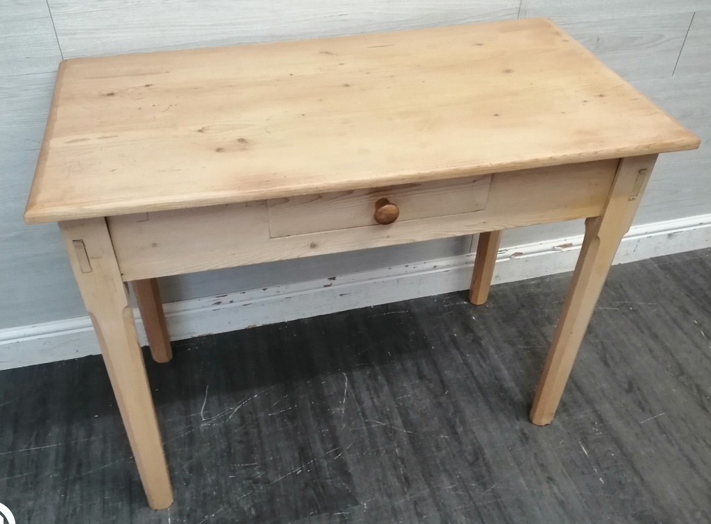 Lovely Old Pine Dressing Table / Desk/console table