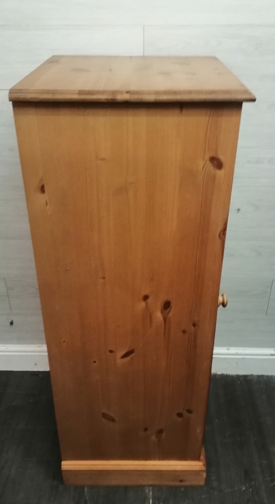 SOLID PINED SHELVED CUPBOARD