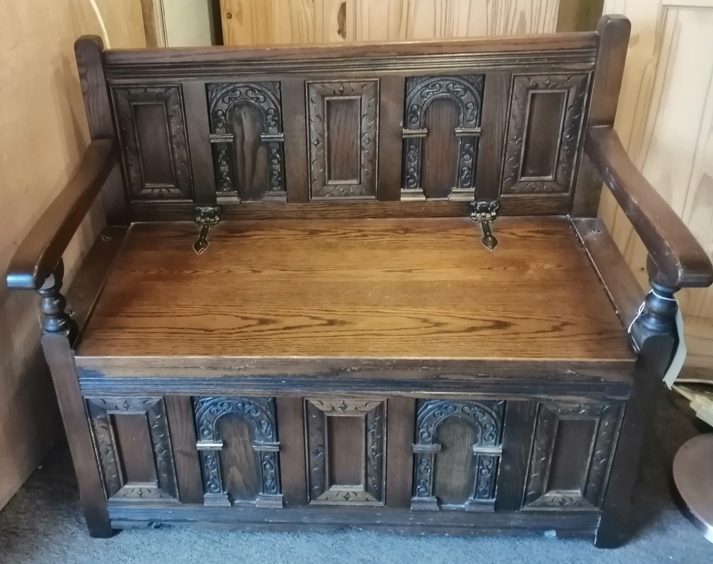 Dark Oak Storage Bench