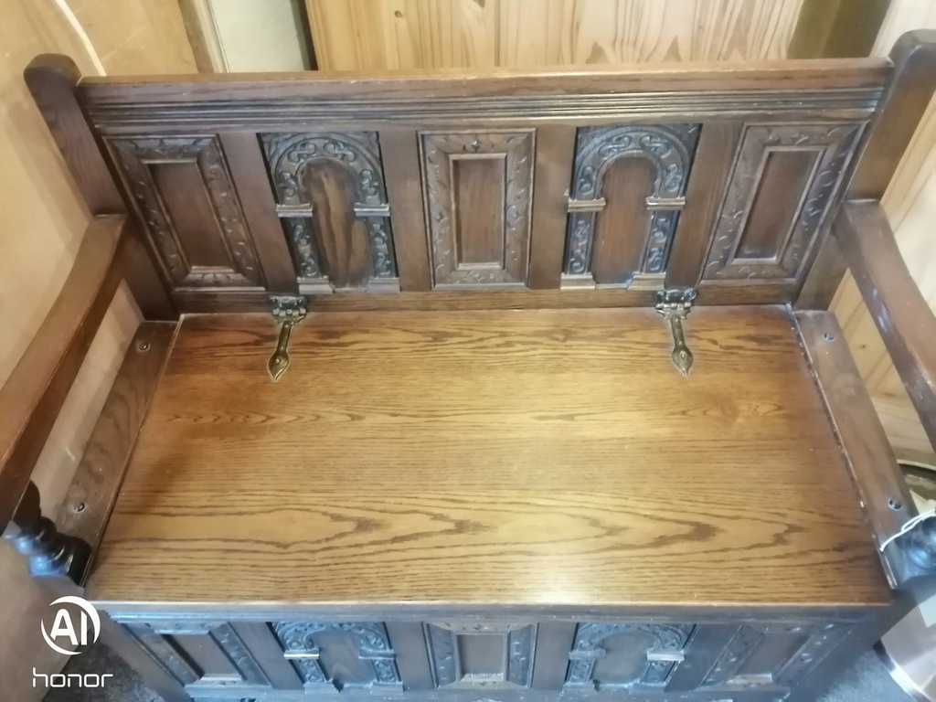 Dark Oak Storage Bench