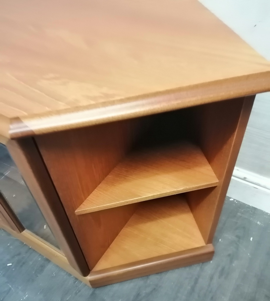 TEAK STYLE CORNER TV UNIT